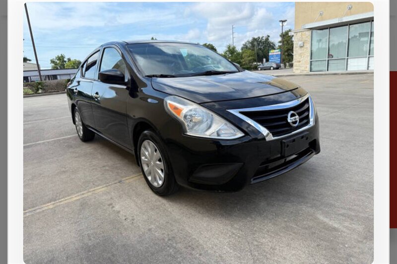 2016 Nissan Versa Sedan SV