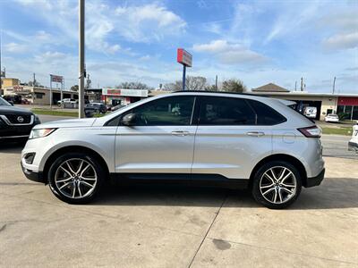 2017 Ford Edge SE   - Photo 5 - Houston, TX 77063-5630