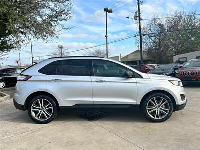 2017 Ford Edge SE   - Photo 4 - Houston, TX 77063-5630