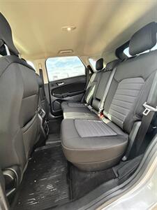 2017 Ford Edge SE   - Photo 15 - Houston, TX 77063-5630