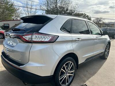 2017 Ford Edge SE   - Photo 7 - Houston, TX 77063-5630