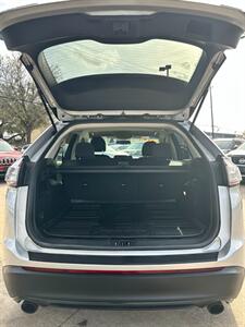 2017 Ford Edge SE   - Photo 18 - Houston, TX 77063-5630