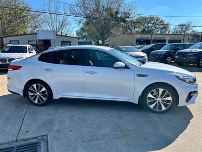 2019 Kia Optima LX - Photo 5 - Houston, TX 77063-5630