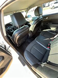 2019 Kia Optima LX - Photo 18 - Houston, TX 77063-5630