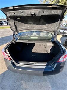 2013 Nissan Altima 2.5  SV - Photo 19 - Houston, TX 77063-5630