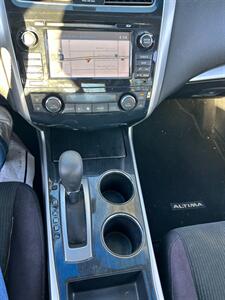 2013 Nissan Altima 2.5  SV - Photo 11 - Houston, TX 77063-5630