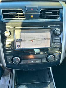 2013 Nissan Altima 2.5  SV - Photo 10 - Houston, TX 77063-5630