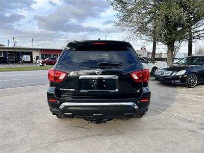 2017 Nissan Pathfinder S   - Photo 6 - Houston, TX 77063-5630