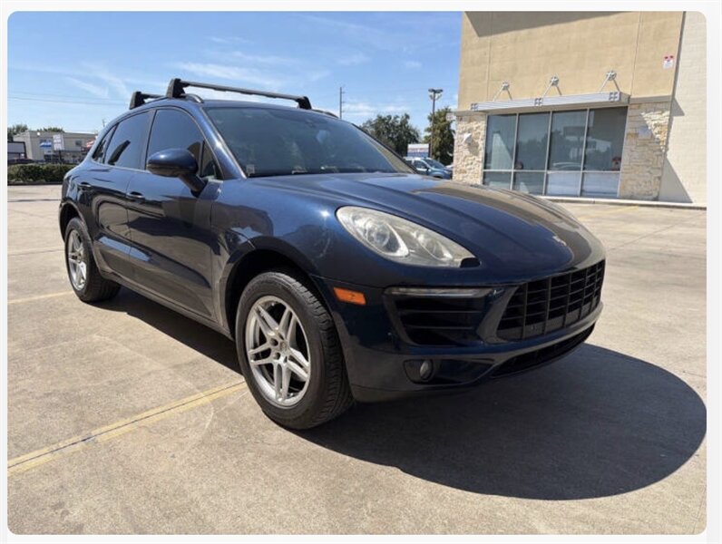 2018 Porsche Macan Base