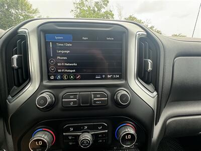 2019 Chevrolet Silverado 1500 LTZ   - Photo 11 - Fort Worth, TX 76111