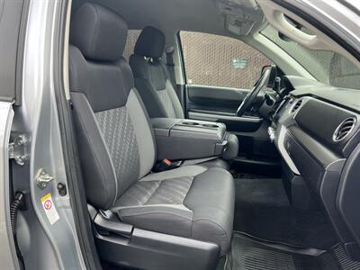 2020 Toyota Tundra SR5   - Photo 12 - Beaverton, OR 97005