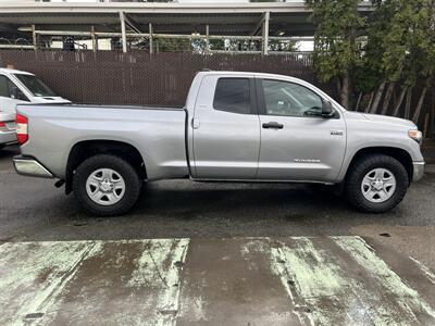 2020 Toyota Tundra SR5   - Photo 6 - Beaverton, OR 97005