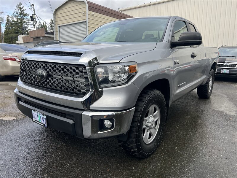 2020 Toyota Tundra SR5   - Photo 1 - Beaverton, OR 97005