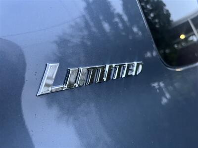 2011 Toyota 4Runner Limited 4X4 - Photo 14 - Beaverton, OR 97005