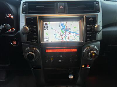 2011 Toyota 4Runner Limited 4X4 - Photo 15 - Beaverton, OR 97005