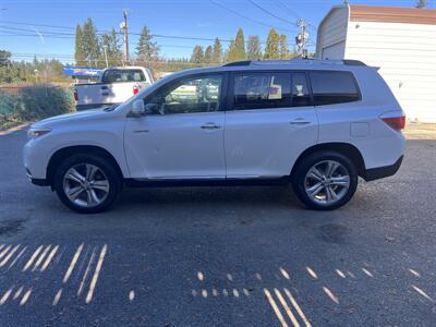 2013 Toyota Highlander Limited AWD - Photo 2 - Beaverton, OR 97005