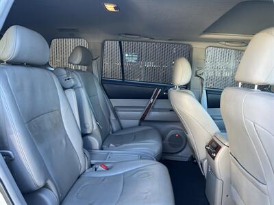 2013 Toyota Highlander Limited AWD - Photo 14 - Beaverton, OR 97005