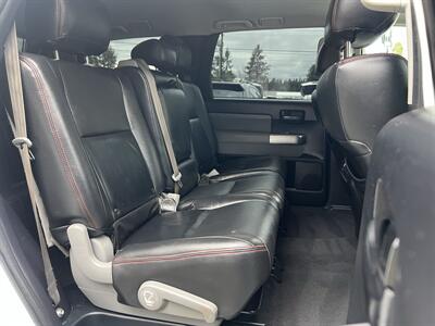 2019 Toyota Sequoia SR5 4X4 - Photo 12 - Beaverton, OR 97005