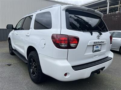 2019 Toyota Sequoia SR5 4X4 - Photo 3 - Beaverton, OR 97005