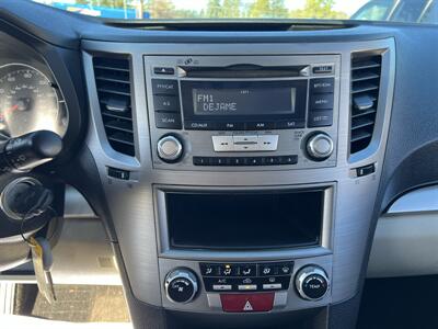 2013 Subaru Outback 2.5i Premium - Photo 14 - Beaverton, OR 97005
