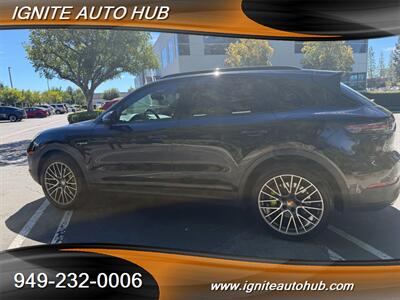 2020 Porsche Cayenne E-Hybrid   - Photo 3 - Laguna Hills, CA 92653