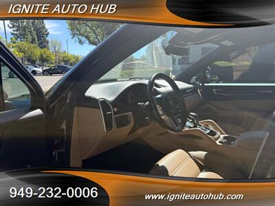 2020 Porsche Cayenne E-Hybrid   - Photo 7 - Laguna Hills, CA 92653