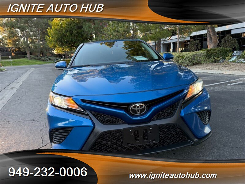 2018 Toyota Camry SE  