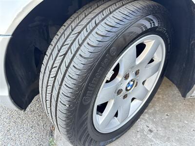 2002 BMW 325xi   - Photo 12 - San Diego, CA 92115