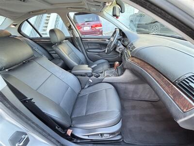 2002 BMW 325xi   - Photo 5 - San Diego, CA 92115