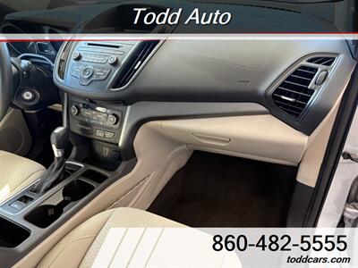 2017 Ford Escape SE   - Photo 15 - Torrington, CT 06790