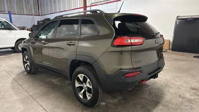 2014 Jeep Cherokee TrailHawk Sport Utility 4D - Photo 8 - Manassas, VA 20109