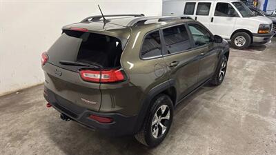 2014 Jeep Cherokee TrailHawk Sport Utility 4D - Photo 5 - Manassas, VA 20109
