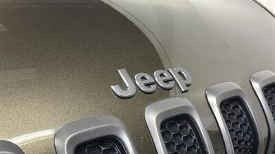 2014 Jeep Cherokee TrailHawk Sport Utility 4D - Photo 15 - Manassas, VA 20109
