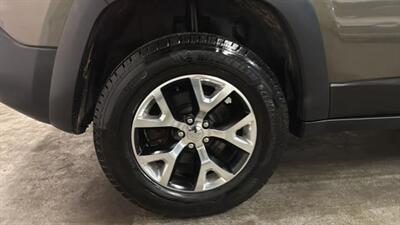 2014 Jeep Cherokee TrailHawk Sport Utility 4D - Photo 56 - Manassas, VA 20109