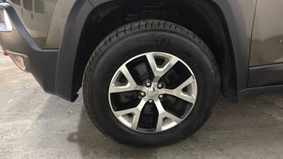 2014 Jeep Cherokee TrailHawk Sport Utility 4D - Photo 58 - Manassas, VA 20109