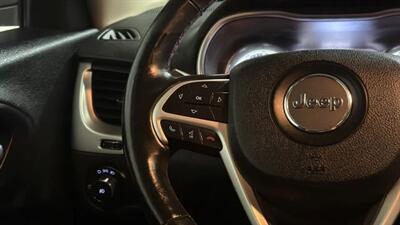 2014 Jeep Cherokee TrailHawk Sport Utility 4D - Photo 23 - Manassas, VA 20109