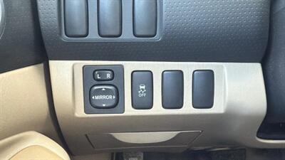2011 Toyota Tacoma Pickup 4D 6 ft - Photo 31 - Manassas, VA 20109