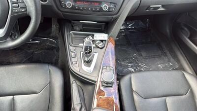 2015 BMW 328i Gran Turismo xDrive Sedan 4D   - Photo 31 - Manassas, VA 20109