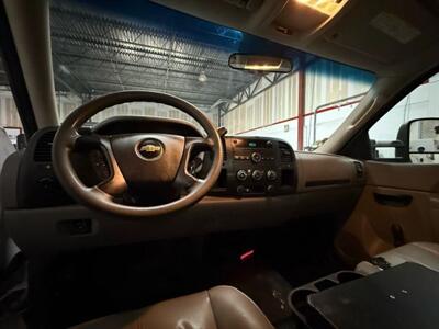 2013 Chevrolet Silverado 3500HD CC Cab & Chassis 2D   - Photo 20 - Manassas, VA 20109