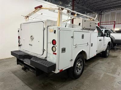 2013 Chevrolet Silverado 3500HD CC Cab & Chassis 2D   - Photo 4 - Manassas, VA 20109