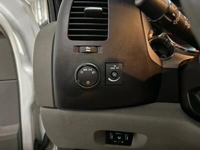 2013 Chevrolet Silverado 3500HD CC Cab & Chassis 2D   - Photo 23 - Manassas, VA 20109