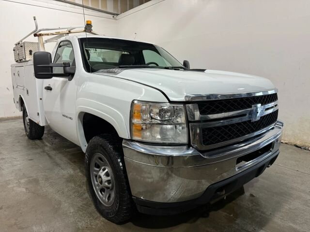2013 Chevrolet Silverado 3500HD CC Cab & Chassis 2D   - Photo 1 - Manassas, VA 20109