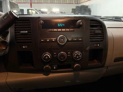 2013 Chevrolet Silverado 3500HD CC Cab & Chassis 2D   - Photo 26 - Manassas, VA 20109