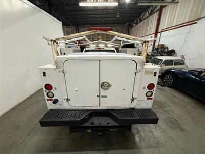 2013 Chevrolet Silverado 3500HD CC Cab & Chassis 2D   - Photo 7 - Manassas, VA 20109