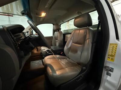 2013 Chevrolet Silverado 3500HD CC Cab & Chassis 2D   - Photo 17 - Manassas, VA 20109