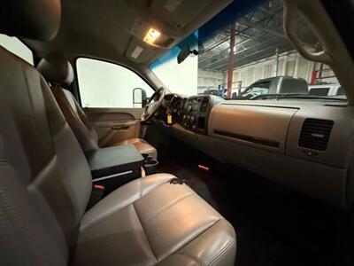 2013 Chevrolet Silverado 3500HD CC Cab & Chassis 2D   - Photo 42 - Manassas, VA 20109