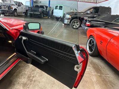 1983 Mercedes-Benz SL 2D Coupe Roadster - Photo 11 - Manassas, VA 20109