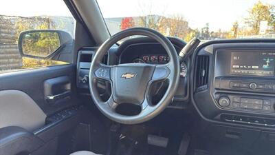 2016 Chevrolet Silverado 1500 Custom Pickup 4D 6 1/2 ft   - Photo 32 - Manassas, VA 20109