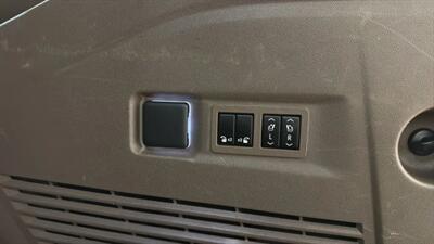 2021 GMC Yukon Denali Sport Utility 4D   - Photo 55 - Manassas, VA 20109