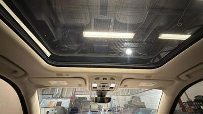 2021 GMC Yukon Denali Sport Utility 4D   - Photo 35 - Manassas, VA 20109